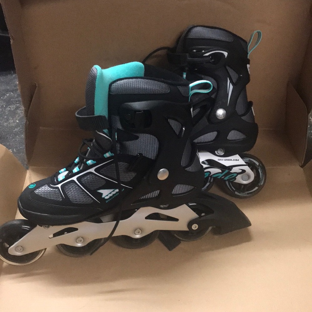 Roller blades size 8 used once